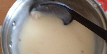 куриные котлетки с белым соусом и гречкой на пару