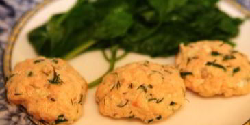 паровые рыбные котлетки со шпинатом