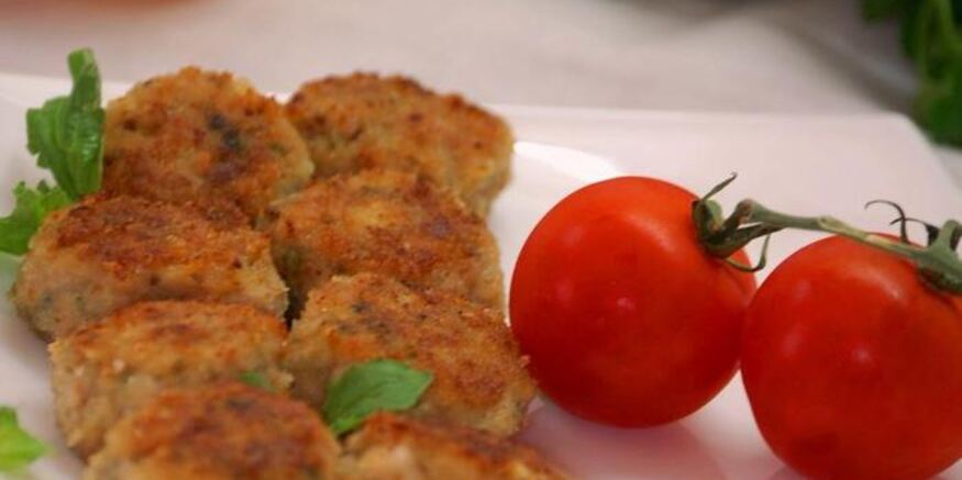 Рецепт рубленых куриных котлет с грибами и базиликом