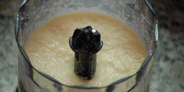 рубленые куриные котлеты с грибами и базиликом