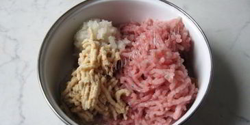 рыбные котлеты с сыром и грибами