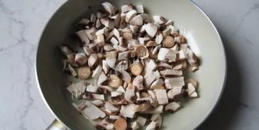 рыбные котлеты с сыром и грибами