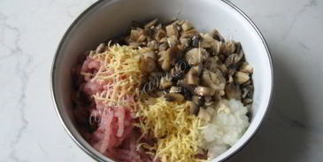 рыбные котлеты с сыром и грибами