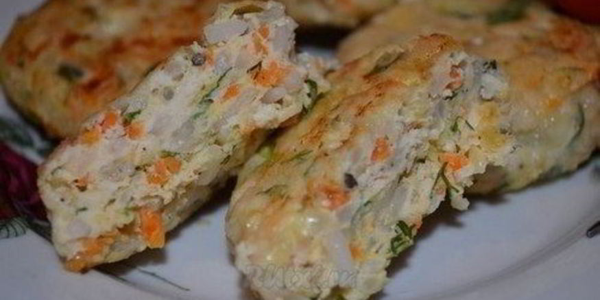 Рецепт сочных куриных котлеток с рисом и овощами