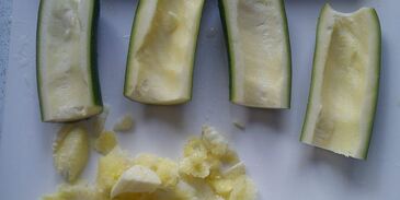 лапша из цукини с кунжутом