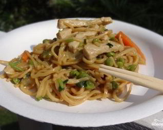 Лапша с подливой