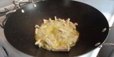 лапша с подливой