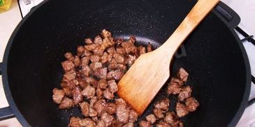 лапша удон со свининой в сладком соусе