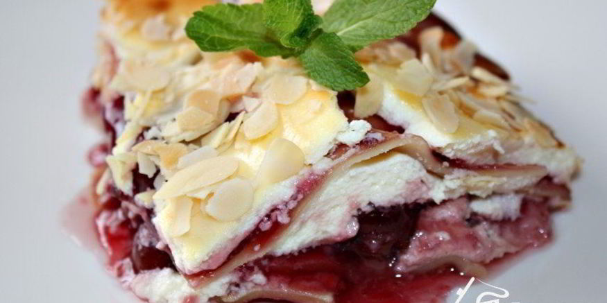 Рецепт творожно-вишневого десерт лазанья