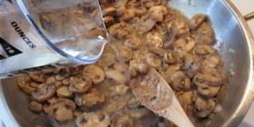 макароны с грибами и курицей