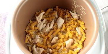 макароны с курицей в мультиварке