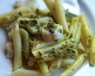 Макароны с окунем и песто