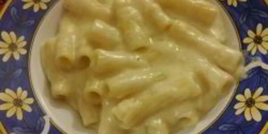 Рецепт молочных макарон с сыром