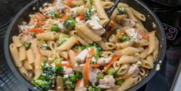 паста с курицей в сливочном соусе