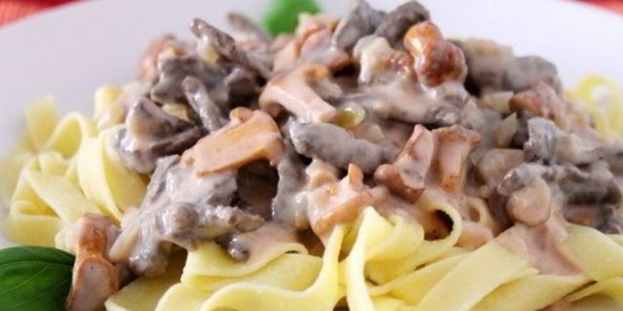 Рецепт пасты с лисичками в сметане