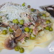 Рецепт Пасты с шампиньонами и вареной ветчиной