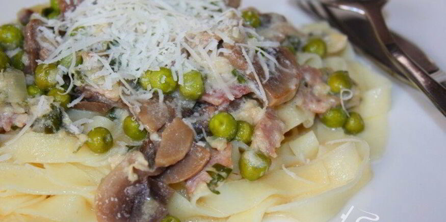 Рецепт пасты с шампиньонами и вареной ветчиной