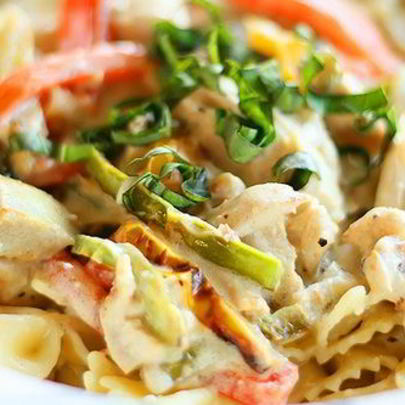 Паста с сырным соусом Альфредо