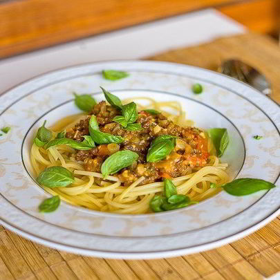Спагетти болоньезе с соевым фаршем