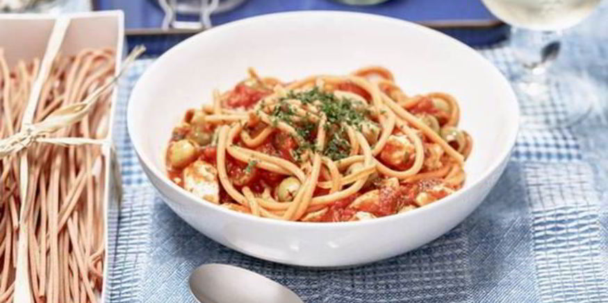 Рецепт спагетти с куриной грудкой и томатами