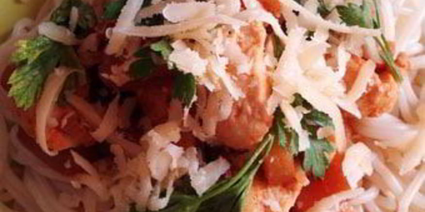 Рецепт спагетти с курицей и ананасами