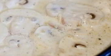 спагетти с курицей и грибами