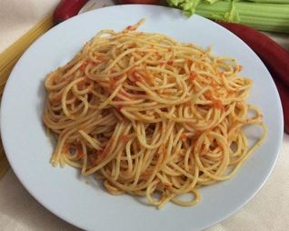 Спагетти с соусом из запеченного перца