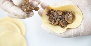 манты с грибами