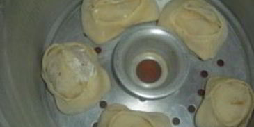 манты с капустой и фаршем