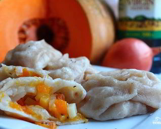 Манты с тыквой и картошкой