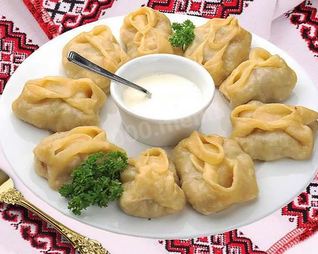 Манты с тыквой и салом