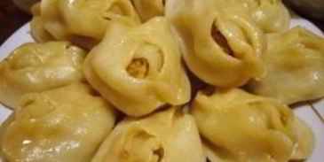 манты со свининой и тыквой