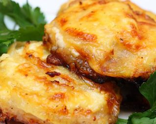 Мясо по-французски с грибами