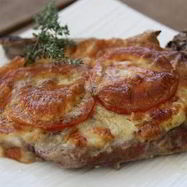 Рецепт Мяса по-французски с помидорами и сыром