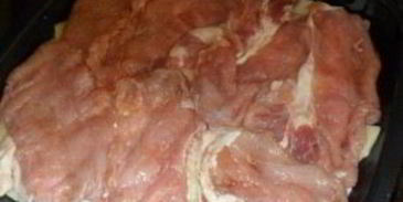 свинина по-французски с помидорами и картошкой