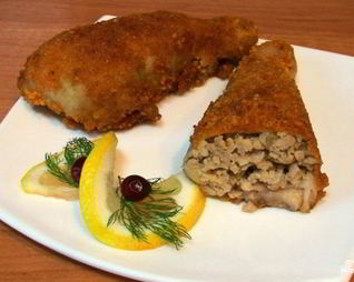 Фаршированный окорок куриный