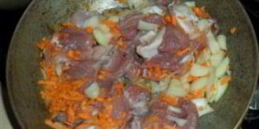 говядина с подливкой в мультиварке