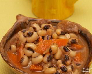 Говядина, тушеная с фасолью