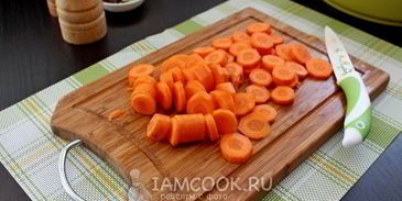 говядина тушеная с помидорами, луком и болгарским перцем