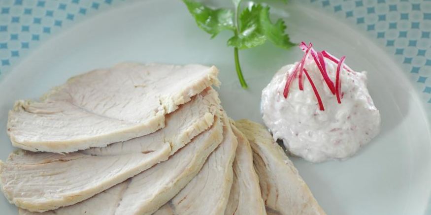 Рецепт холодной свинины с заправкой из редиса