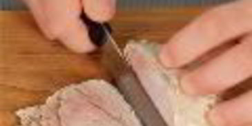 холодная свинина с заправкой из редиса