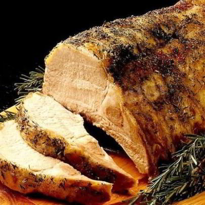 Копченое мясо с соусом из манго