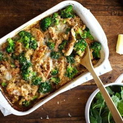 Куриное филе с брокколи под соусом в духовке