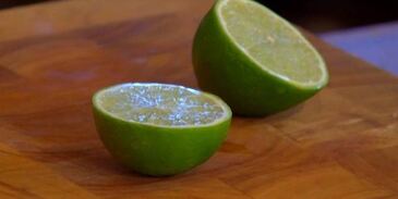 куриное филе с сальсой из манго