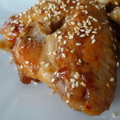 Куриные крылья в остро-сладкой глазури