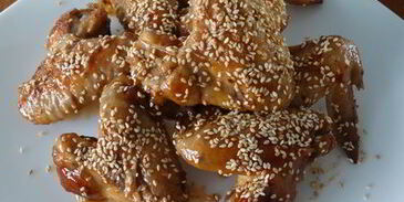 куриные крылья в остро-сладкой глазури