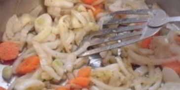 курица с рисом в горшочке