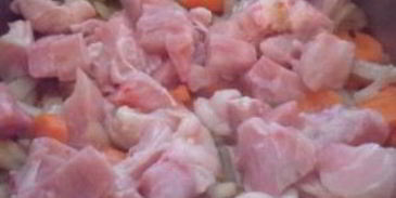 курица с рисом в горшочке