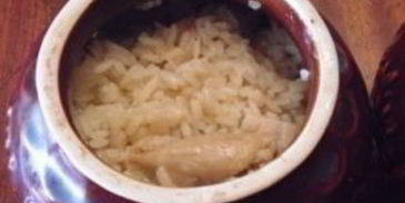 курица с рисом в горшочке