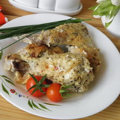 Курица в духовке под сметанным соусом